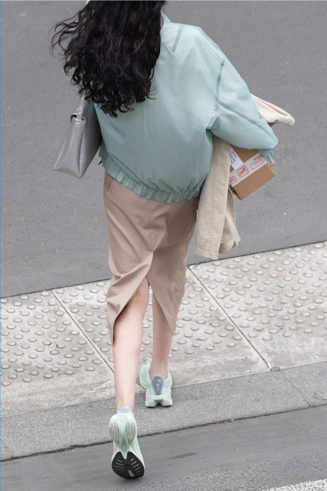 10 Must-Have Sneakers of 2025: The Ultimate in Comfort and Style