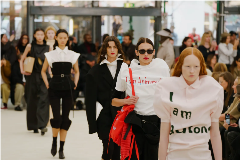 Issey Miyake Spring/Summer 2026: When Clothing Has Life and Consciousness